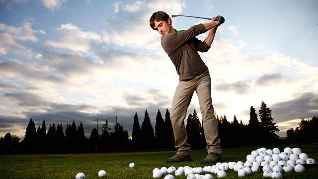 Golf_University_Dan_McLaughlin_the_Dan_Plan_Practicing